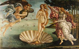 Rönesans dönemine ait Sandro Botticelli'nin "Venüs'ün Doğuşu" ünlü eseri. Ortada büyük bir deniz kabuğunun üzerinde çıplak, uzun sarı saçlı bir kadın duruyor. Saçları rüzgârda dalgalanıyor ve bir eliyle göğsünü, diğer eliyle mahrem yerini kapatıyor. Sol tarafta, havada uçan iki figür var; biri erkek, diğeri kadın ve birbirlerine sarılmışlar. Üzerlerinde hafif mavi bir örtü var ve etraflarında pembe çiçekler uçuşuyor. Sağ tarafta çiçek desenli uzun elbise giymiş bir kadın, elinde pembe bir örtüyle ortadaki k